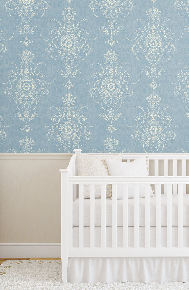 Traditional Wallpaper: French Country