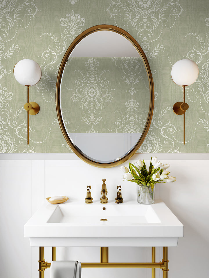 Traditional Wallpaper: French Country