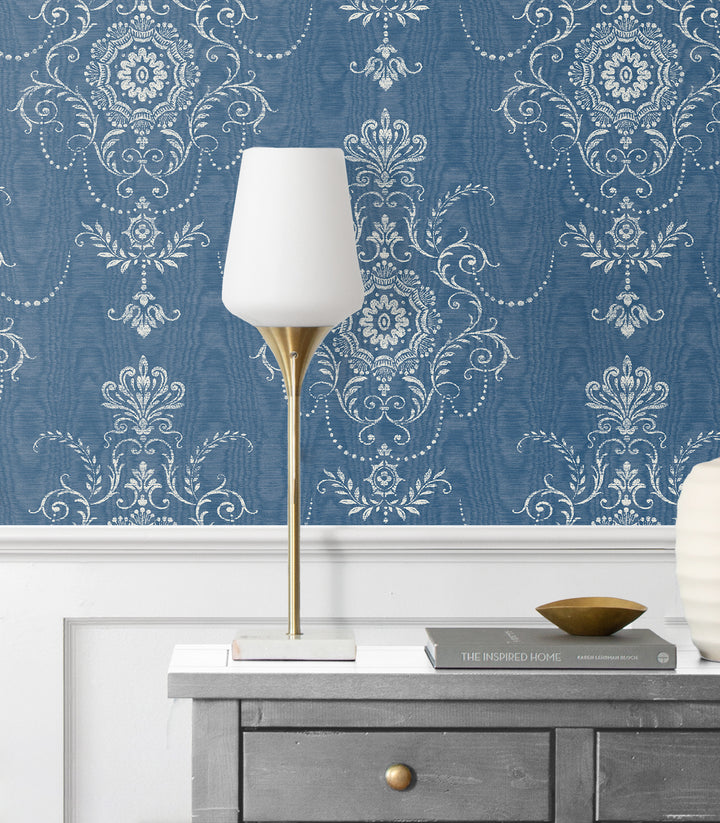 Traditional Wallpaper: French Country