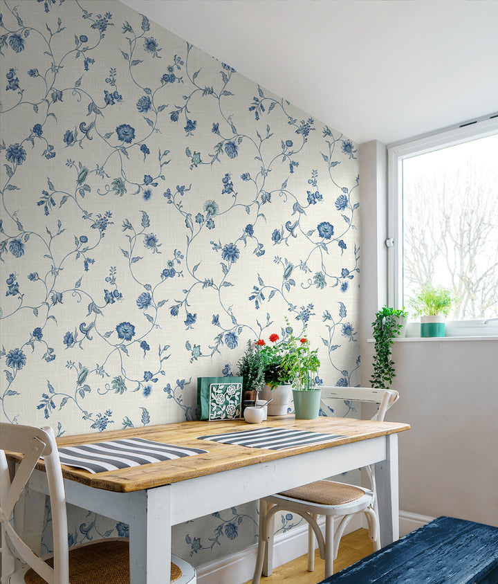 Traditional Wallpaper: French Country