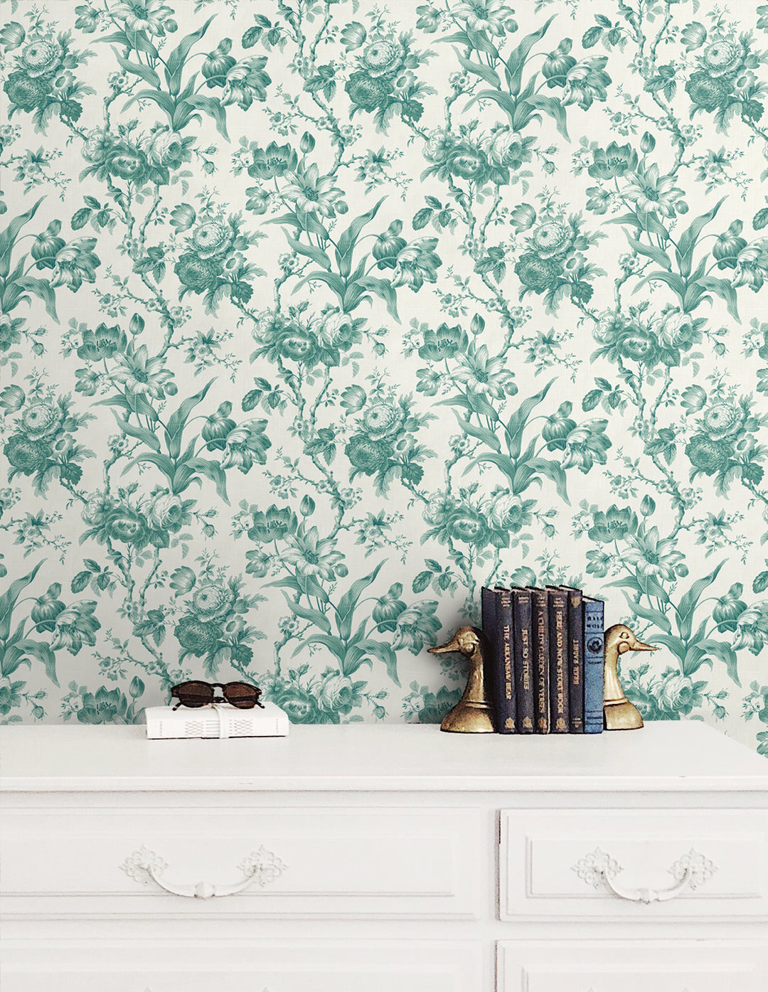 Traditional Wallpaper: French Country