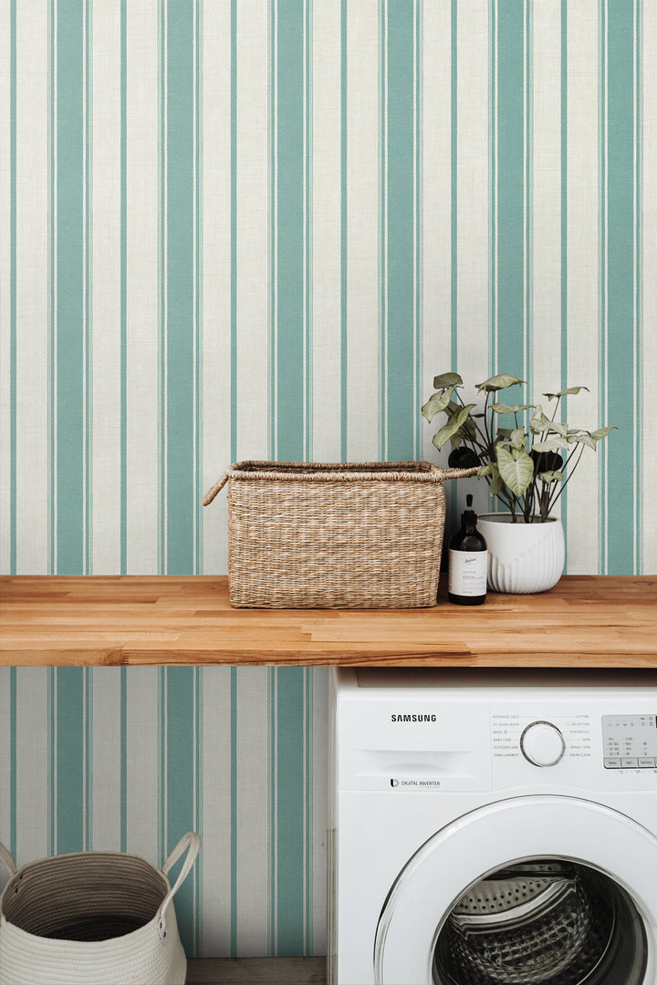Traditional Wallpaper: French Country