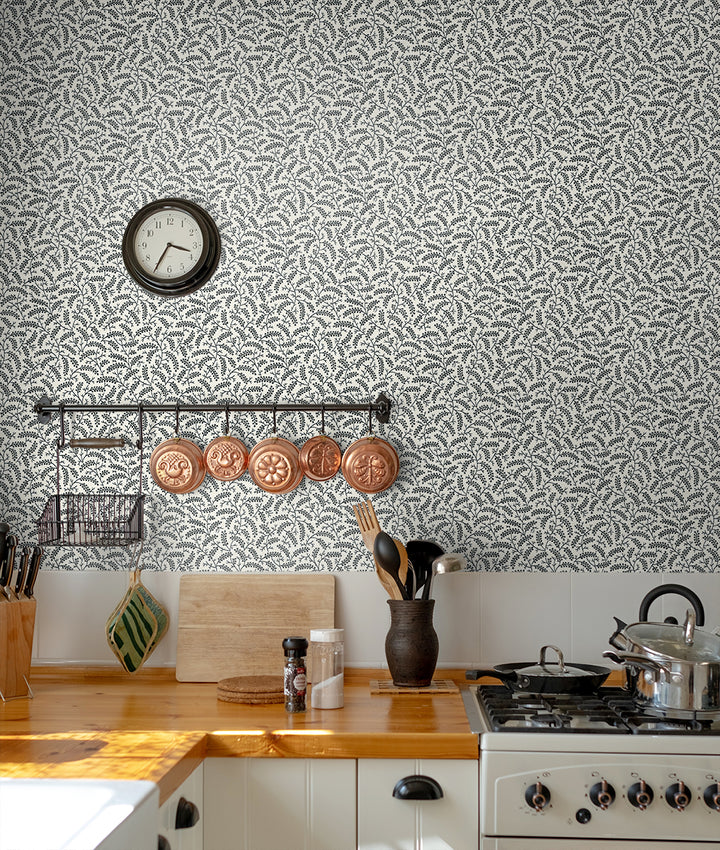 Traditional Wallpaper: French Country