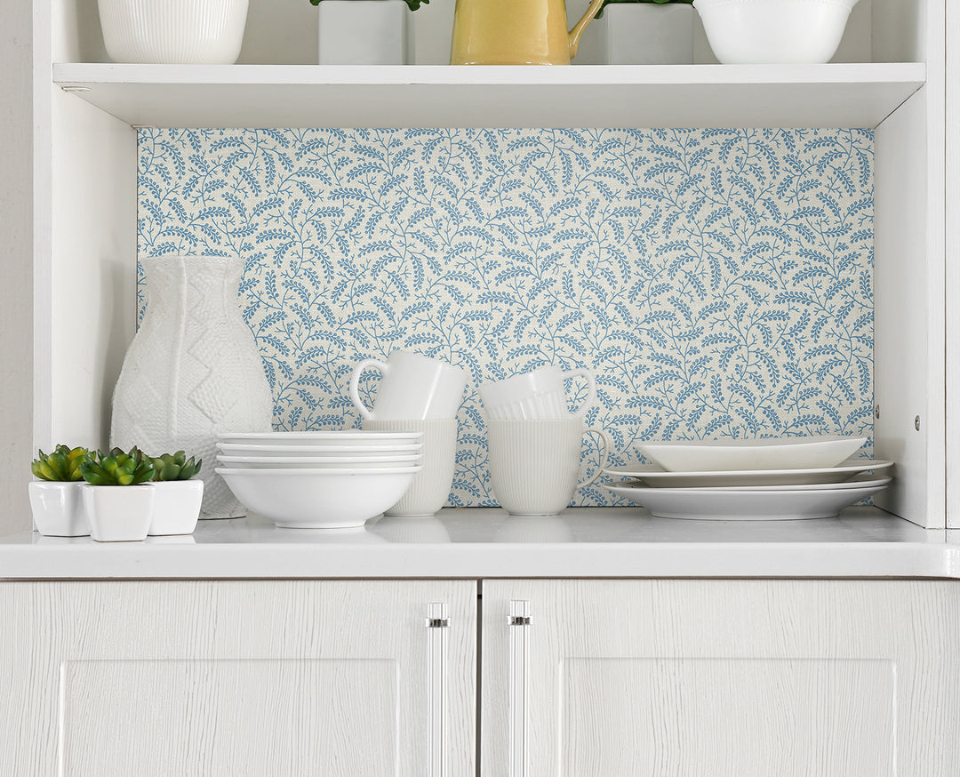 Traditional Wallpaper: French Country