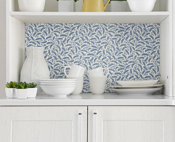Traditional Wallpaper: French Country