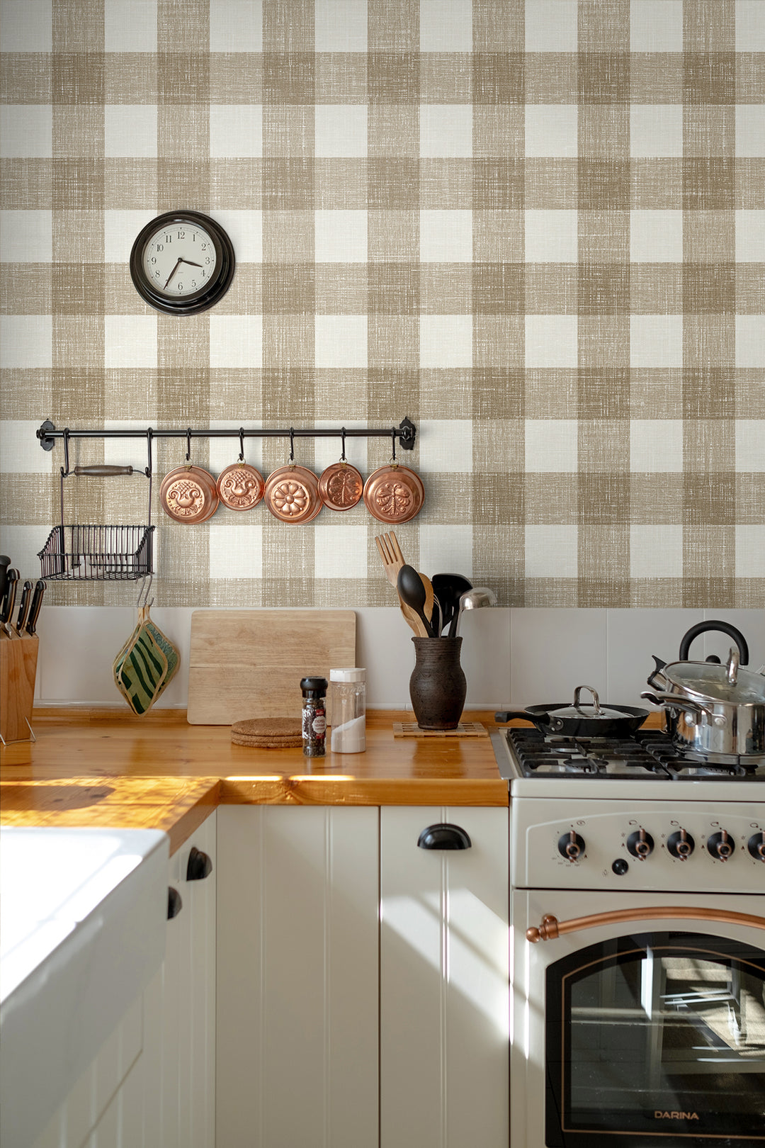 Traditional Wallpaper: French Country