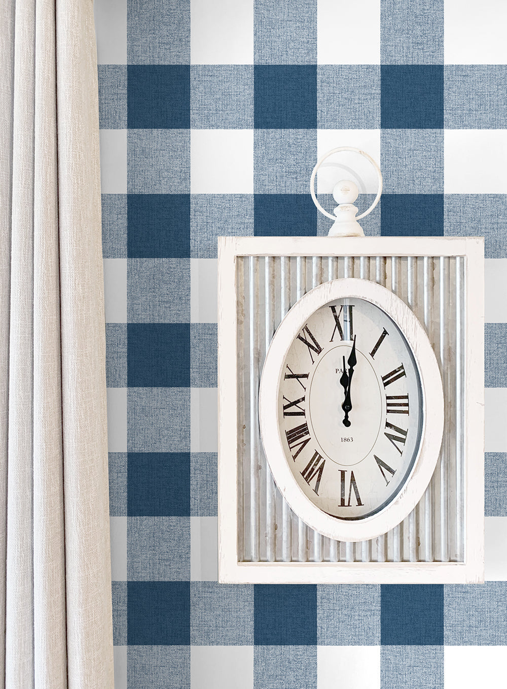 Peel & Stick Wallpapers: Picnic Plaid