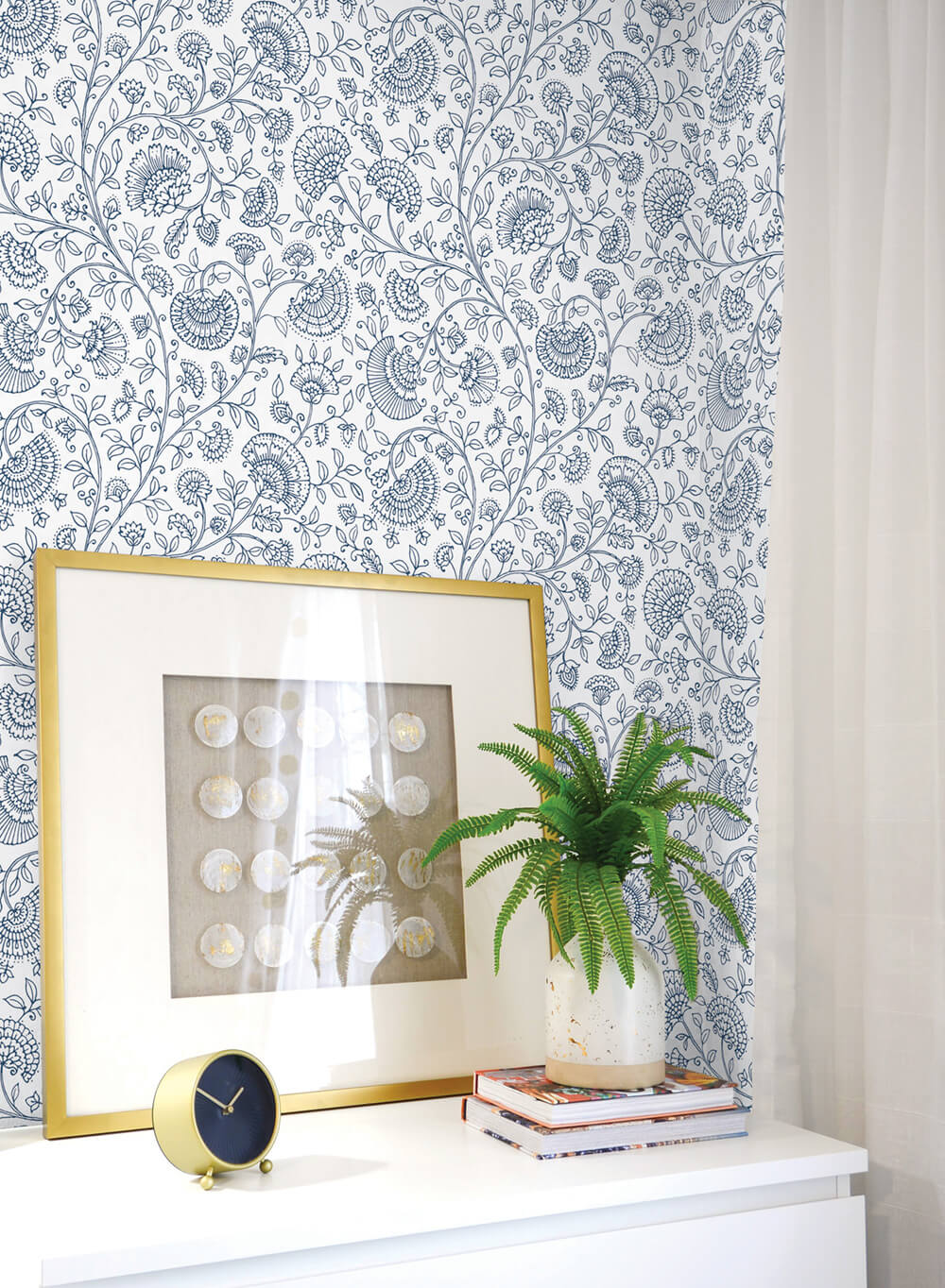 Peel & Stick Wallpapers: Paisley Trail