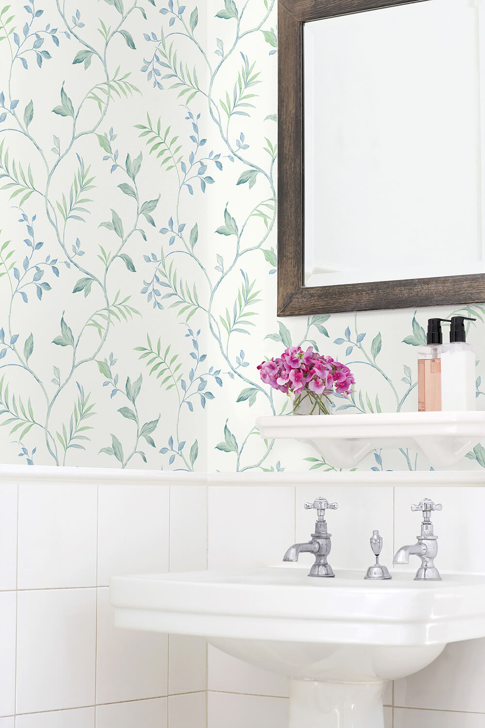 Peel & Stick Wallpapers: Watercolor Leaf Trail