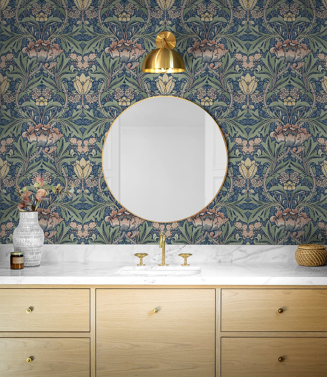 Peel & Stick Wallpapers: Acanthus Floral