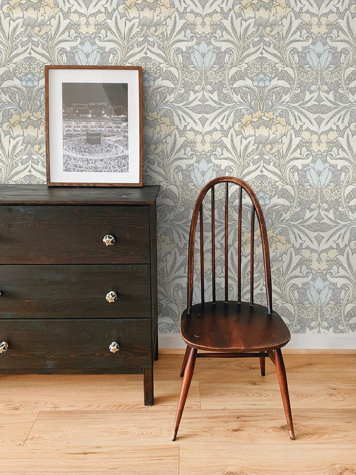 Peel & Stick Wallpapers: Acanthus Floral